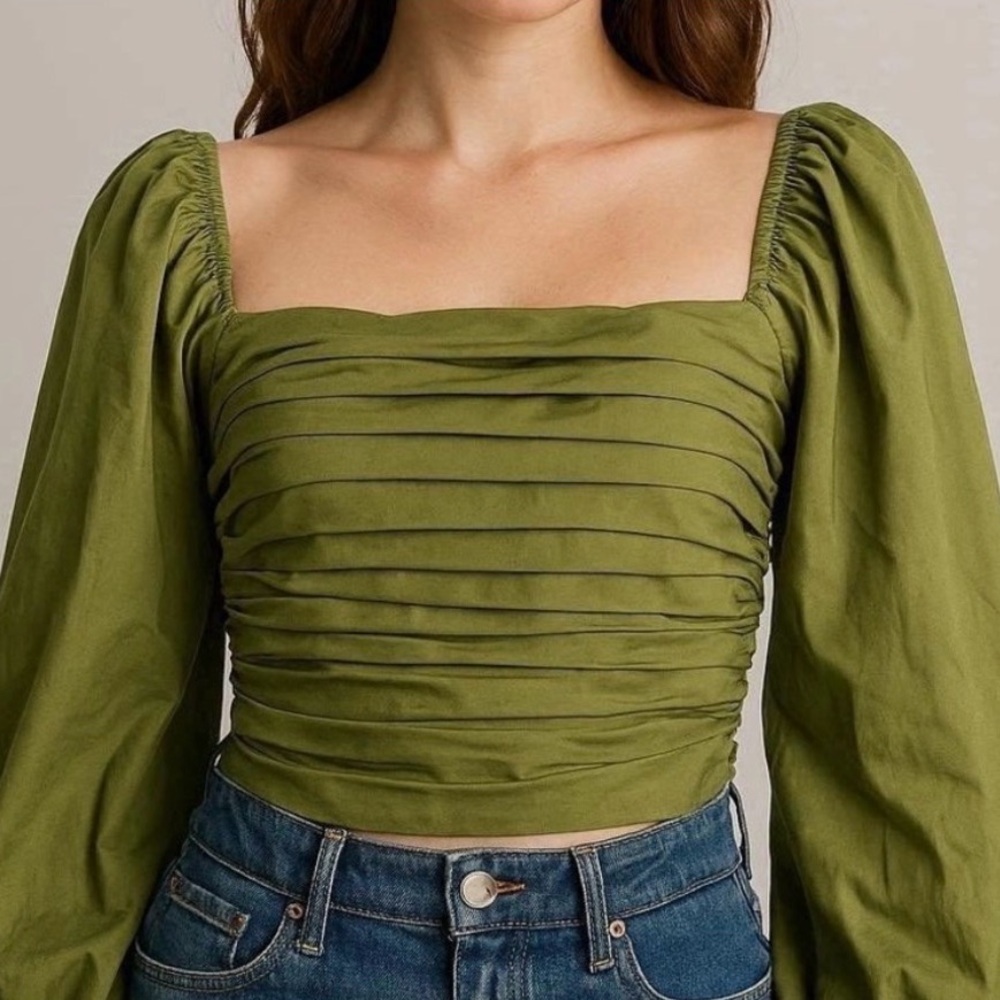 ABERCROMBIE & FITCH Puff Sleeve Pleated Bodice Ruched Crop Top in Green Size M